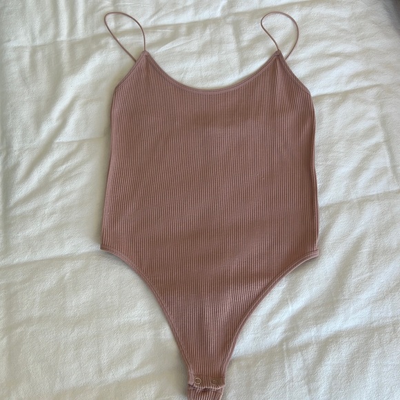 Ribbed Bodysuit - Picture 4 of 7